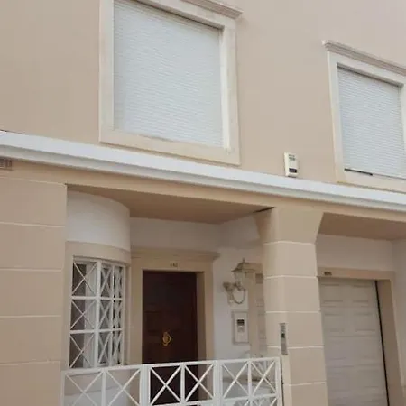 Rooming House Casa de hóspedes 3*