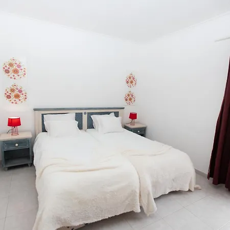 Moradia Mendes By Urban Beach Rentals Pensionat 3*