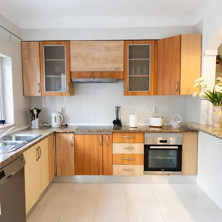 Pensionat Moradia Mendes By Urban Beach Rentals