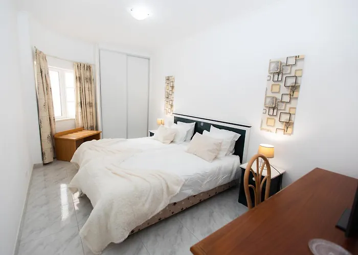 Urban - Moradia Mendes Affittacamere 3*