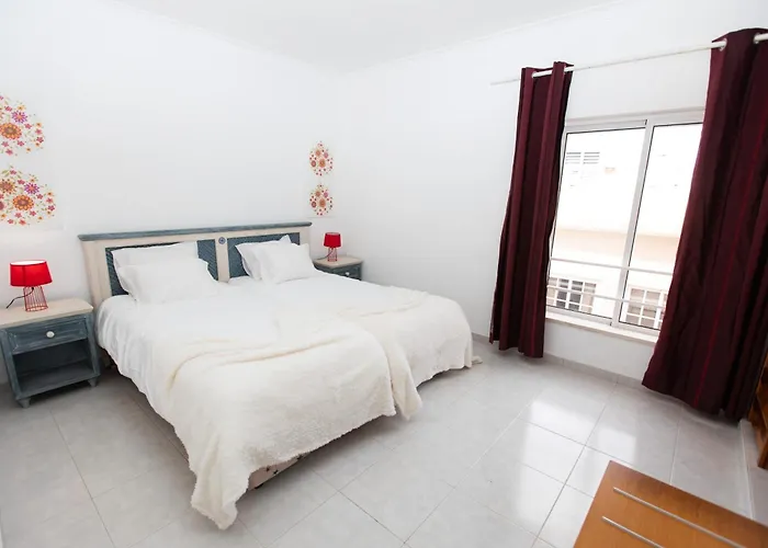 Affittacamere Urban - Moradia Mendes 3*