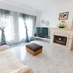 Urban - Moradia Mendes 3*