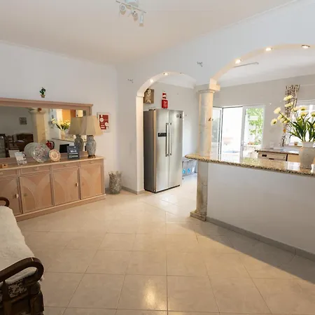 Moradia Mendes By Urban Beach Rentals 3*