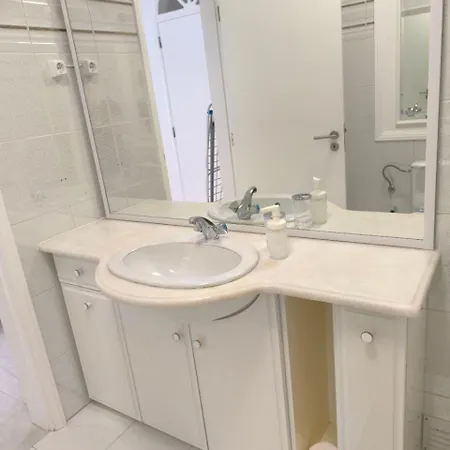 Πανσιόν Rooming House *