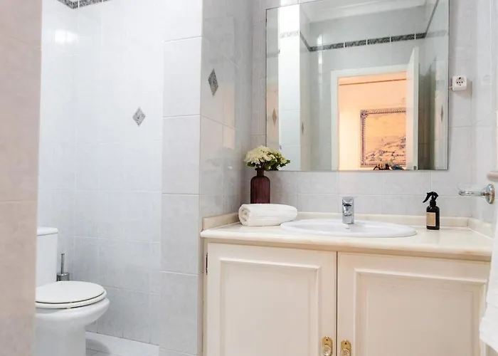 Pensión Urban - Moradia Mendes